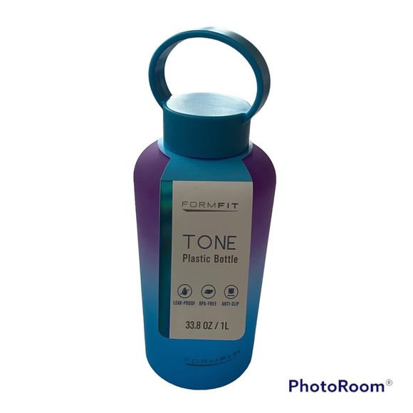 Formfit Tone Ombré Purple and Blue 33.8 oz Plastic Water Bottle - Picture 2 of 6